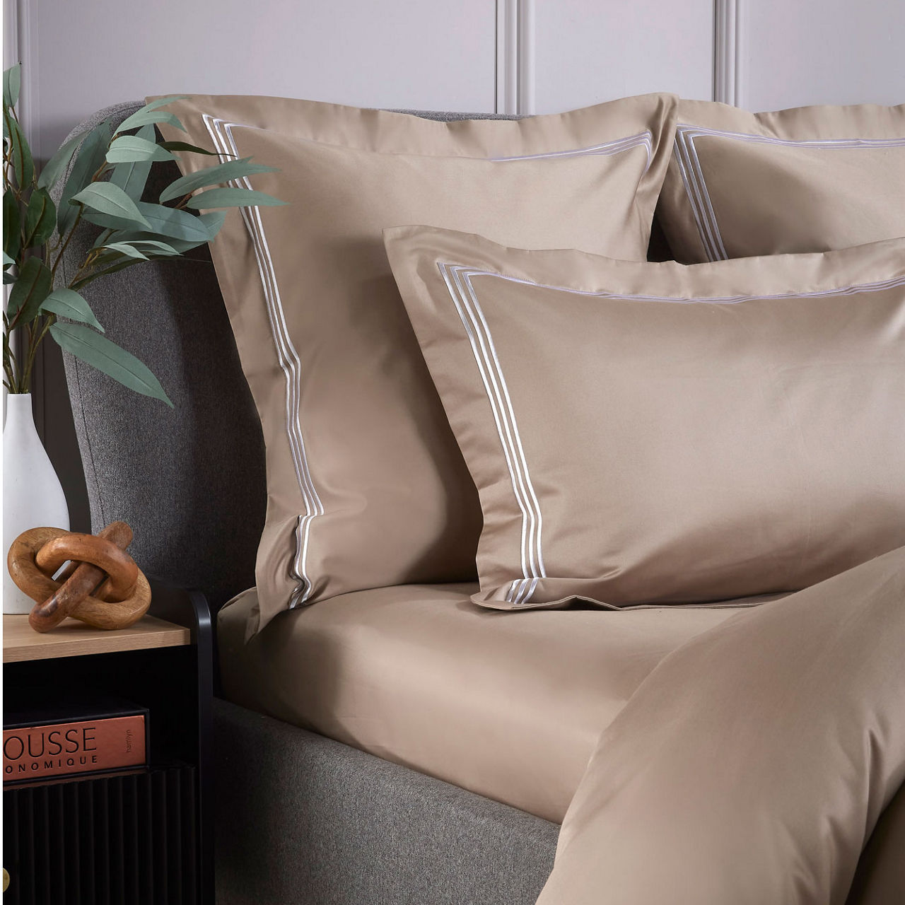 Triple Row Cord 800 Thread Count Duvet Cover White on Flax