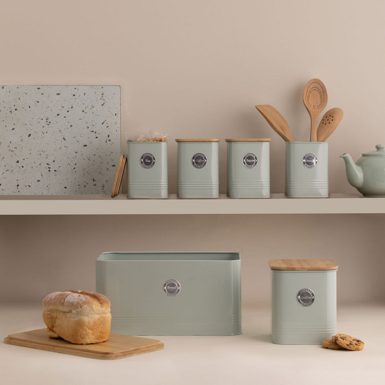Living Squircle Bread Bin and Cutting Board