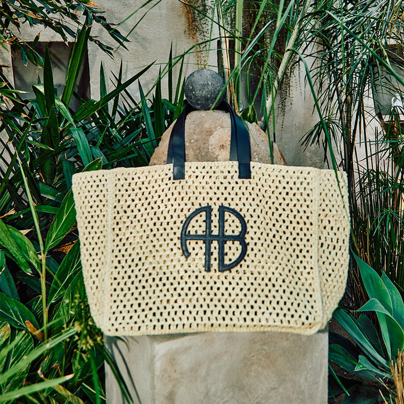 cream hand bag
