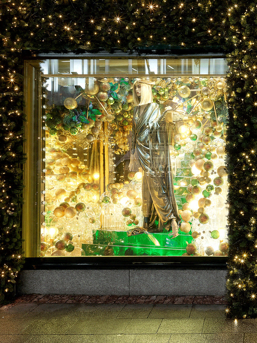 Gucci Christmas windows, Paris
