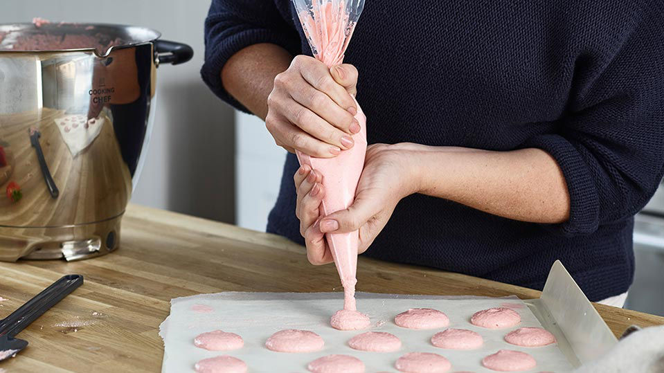How To Make Strawberry Macarons
